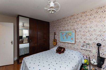 Apartamento à venda com 136m², 3 quartos e 2 vagas Apartamento à venda com 136m², 3 quartos e 2 vagasQuarto 1