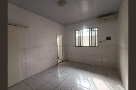 Quarto  de casa para alugar com 1 quarto, 25m² em Piam, Belford Roxo