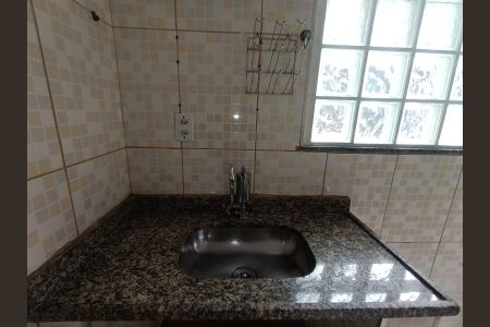 Cozinha de casa para alugar com 1 quarto, 25m² em Piam, Belford Roxo