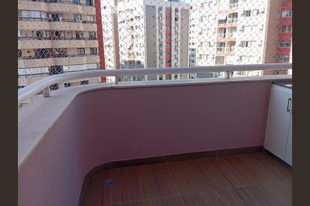Varanda da sala de apartamento para alugar com 2 quartos, 75m² em Barra da Tijuca, Rio de Janeiro