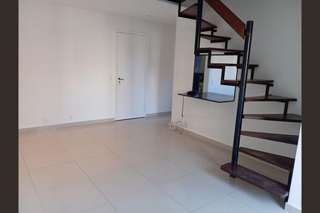 Sala de apartamento para alugar com 2 quartos, 75m² em Barra da Tijuca, Rio de Janeiro