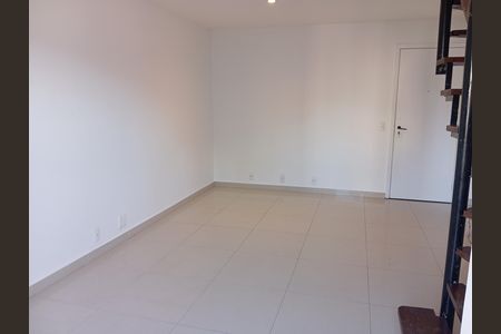 Sala de apartamento para alugar com 2 quartos, 75m² em Barra da Tijuca, Rio de Janeiro
