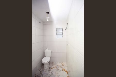 Banheiro da Suíte 2 de casa para alugar com 2 quartos, 152m² em Conceição, Diadema
