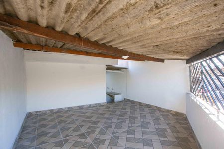 Casa para alugar com 152m², 2 quartos e 2 vagasVaranda