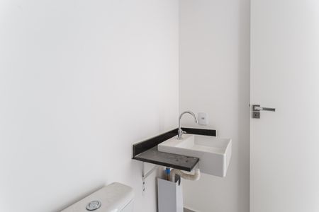 Banheiro de kitnet/studio à venda com 1 quarto, 25m² em Vila Olímpia, São Paulo