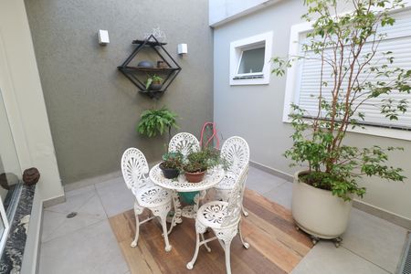 Casa para alugar com 400m², 3 quartos e 5 vagas Casa para alugar com 400m², 3 quartos e 5 vagasJardim de Inverno