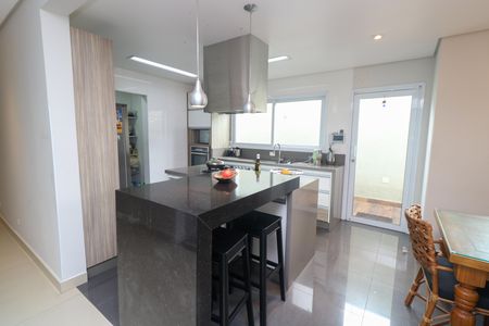 Casa para alugar com 400m², 3 quartos e 5 vagas Casa para alugar com 400m², 3 quartos e 5 vagasCozinha