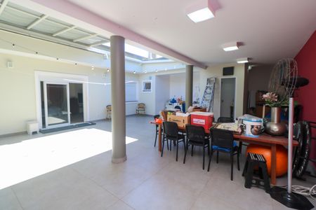 Casa para alugar com 400m², 3 quartos e 5 vagas Casa para alugar com 400m², 3 quartos e 5 vagasÁrea gourmet