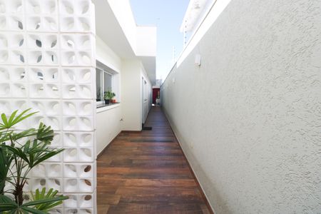 Casa para alugar com 400m², 3 quartos e 5 vagas Casa para alugar com 400m², 3 quartos e 5 vagasQuintal Lateral