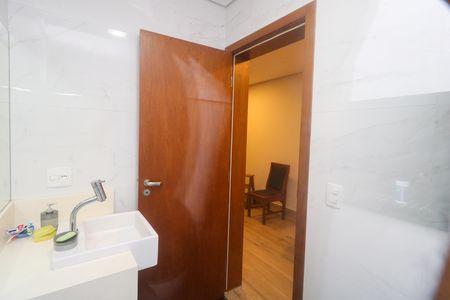 Casa para alugar com 400m², 3 quartos e 5 vagas Casa para alugar com 400m², 3 quartos e 5 vagasBanheiro da Suíte 3