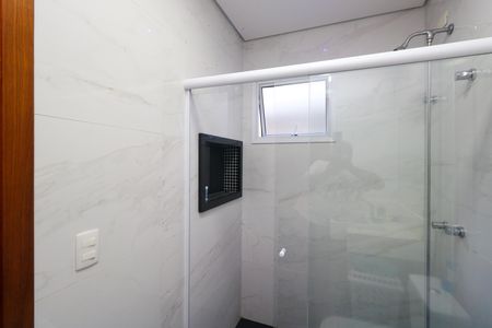 Casa para alugar com 400m², 3 quartos e 5 vagas Casa para alugar com 400m², 3 quartos e 5 vagasBanheiro da Suíte 3
