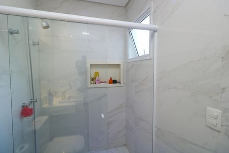 Casa para alugar com 400m², 3 quartos e 5 vagas Casa para alugar com 400m², 3 quartos e 5 vagasBanheiro da Suíte 2