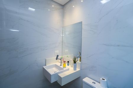 Casa para alugar com 400m², 3 quartos e 5 vagas Casa para alugar com 400m², 3 quartos e 5 vagasBanheiro da Suíte 2