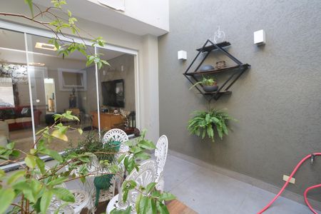 Casa para alugar com 400m², 3 quartos e 5 vagas Casa para alugar com 400m², 3 quartos e 5 vagasJardim de Inverno