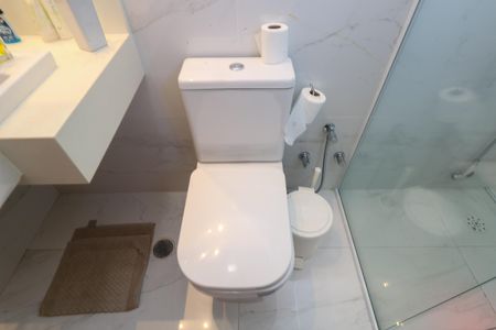 Casa para alugar com 400m², 3 quartos e 5 vagas Casa para alugar com 400m², 3 quartos e 5 vagasBanheiro da Suíte 2