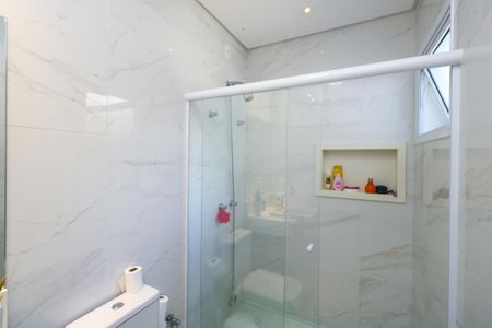 Casa para alugar com 400m², 3 quartos e 5 vagas Casa para alugar com 400m², 3 quartos e 5 vagasBanheiro da Suíte 2