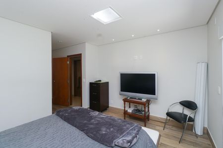 Casa para alugar com 400m², 3 quartos e 5 vagas Casa para alugar com 400m², 3 quartos e 5 vagasSuíte Master