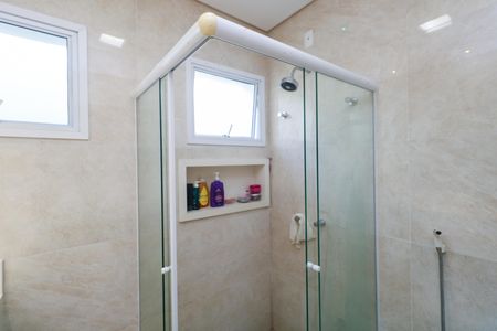 Casa para alugar com 400m², 3 quartos e 5 vagas Casa para alugar com 400m², 3 quartos e 5 vagasBanheiro da Suíte Master