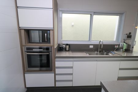 Casa para alugar com 400m², 3 quartos e 5 vagas Casa para alugar com 400m², 3 quartos e 5 vagasCozinha
