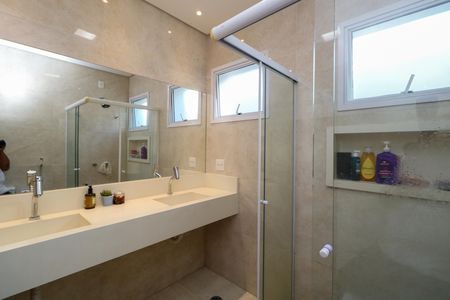 Casa para alugar com 400m², 3 quartos e 5 vagas Casa para alugar com 400m², 3 quartos e 5 vagasBanheiro da Suíte Master