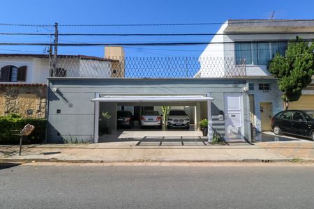 Fachada de casa para alugar com 3 quartos, 400m² em Campestre, Santo André