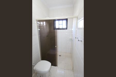 Casa para alugar com 117m², 3 quartos e 2 vagasBanheiro da Suíte