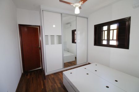 Casa para alugar com 117m², 3 quartos e 2 vagasSuíte
