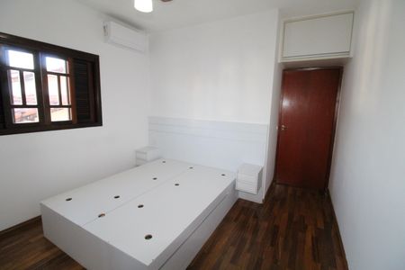 Casa para alugar com 117m², 3 quartos e 2 vagasSuíte