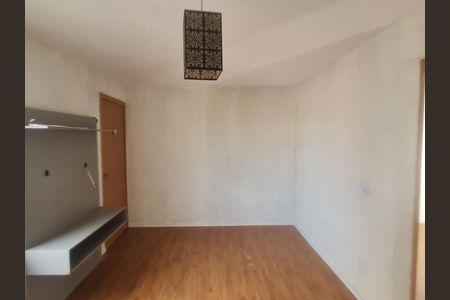 Sala de apartamento para alugar com 2 quartos, 46m² em Água Chata, Guarulhos