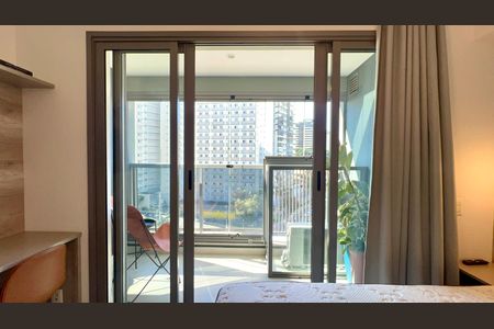 Varanda de kitnet/studio para alugar com 1 quarto, 25m² em Sumarezinho, São Paulo