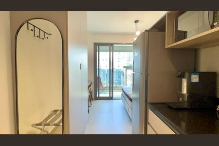 Cozinha de kitnet/studio para alugar com 1 quarto, 25m² em Sumarezinho, São Paulo
