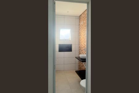 Banheiro de casa para alugar com 2 quartos, 110m² em Vila Fidalgo, São Paulo