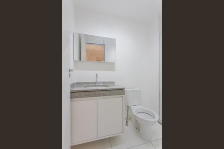 Banheiro da Suíte de apartamento para alugar com 1 quarto, 25m² em Pinheiros, São Paulo