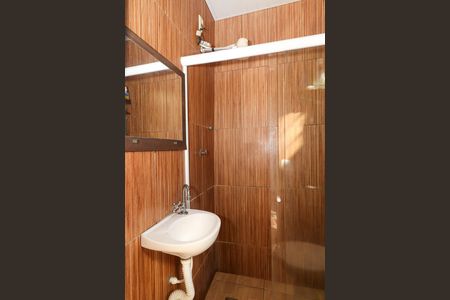 Casa à venda com 240m², 2 quartos e 5 vagas