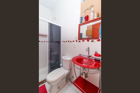 Casa à venda com 240m², 2 quartos e 5 vagas
