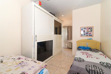Casa à venda com 240m², 2 quartos e 5 vagas