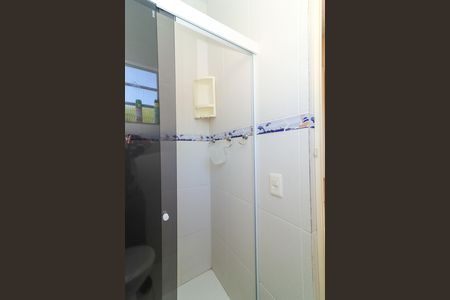 Casa à venda com 240m², 2 quartos e 5 vagas