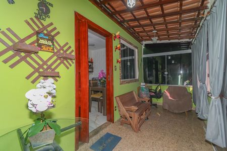 Casa à venda com 240m², 2 quartos e 5 vagas