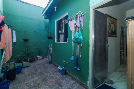Casa à venda com 240m², 2 quartos e 5 vagas