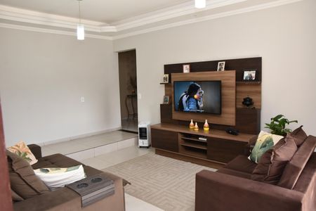 Casa à venda com 3 quartos, 250m² em Vila Nambi, Jundiaí