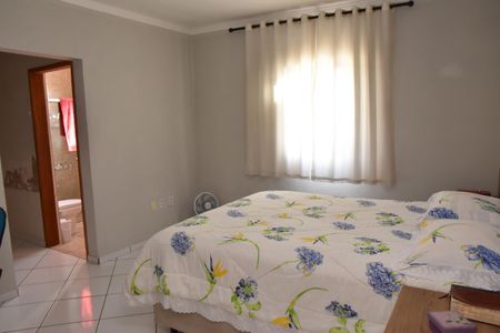 suite de casa à venda com 3 quartos, 250m² em Vila Nambi, Jundiaí