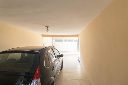 Garagem de casa à venda com 2 quartos, 125m² em Jardim Felicidade(zona Norte), São Paulo