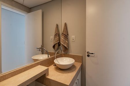 Apartamento à venda com 48m², 2 quartos e 1 vaga Apartamento à venda com 48m², 2 quartos e 1 vagaBanheiro