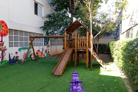 Apartamento à venda com 48m², 2 quartos e 1 vaga Apartamento à venda com 48m², 2 quartos e 1 vagaPlayground
