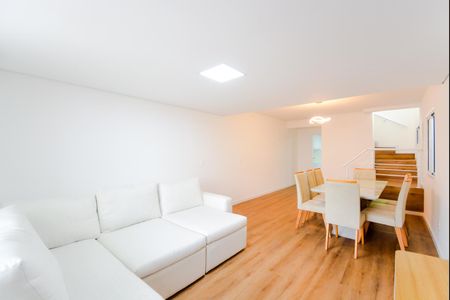 Sala de casa de condomínio à venda com 3 quartos, 132m² em Vila Rosalia, Guarulhos