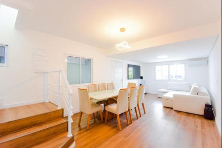 Casa de Condomínio à venda com 3 quartos, 132m² em Vila Rosalia, Guarulhos
