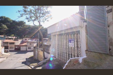 Fachada de casa para alugar com 2 quartos, 60m² em Jardim Alto Alegre (sao Rafael), São Paulo