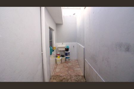 Área de Serviço de casa para alugar com 2 quartos, 60m² em Jardim Alto Alegre (sao Rafael), São Paulo
