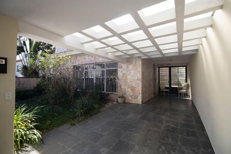 Garagem de casa à venda com 4 quartos, 154m² em Jardim Virginia Bianca, São Paulo