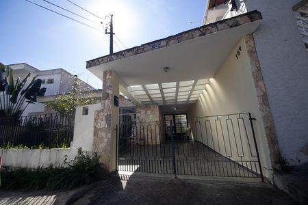 Fachada de casa à venda com 4 quartos, 154m² em Jardim Virginia Bianca, São Paulo